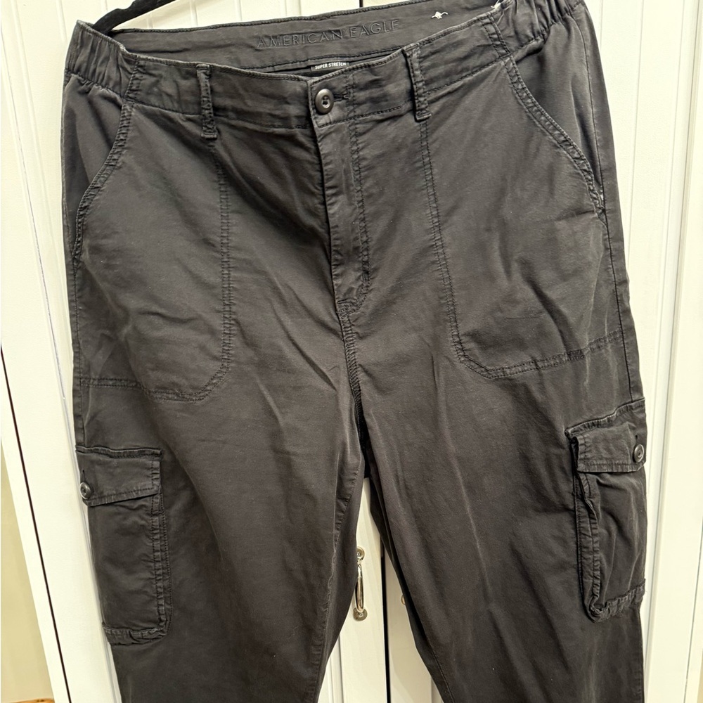 Cargo pants, elastic sides, jogger style stretch
